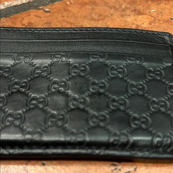 Gucci Embossed Black Leather Card Holder - Picture 2 of 12